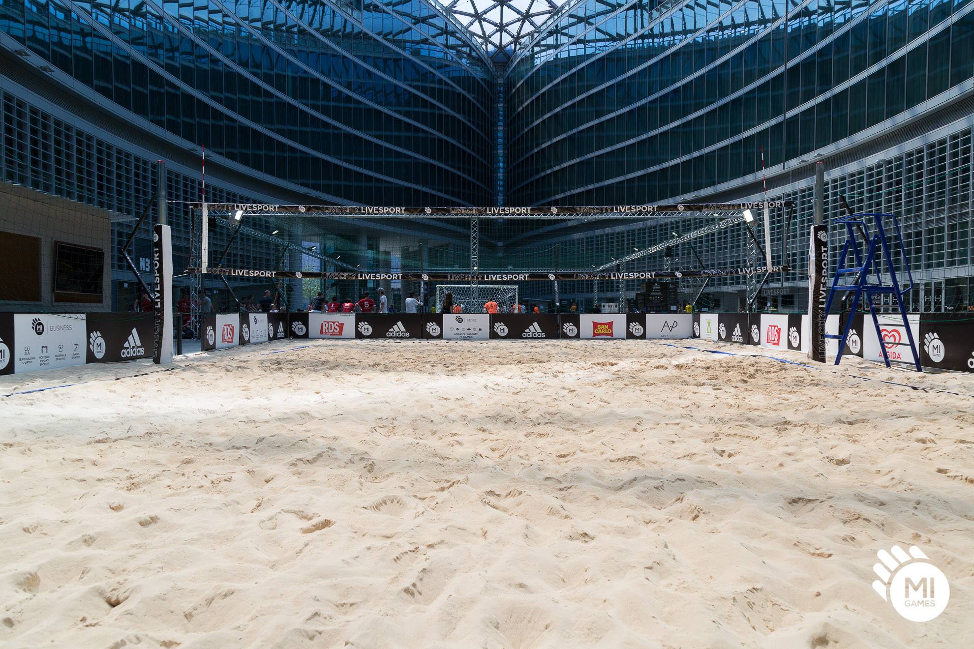 Manifestazione in Piazza Città di Lombardia a Milano